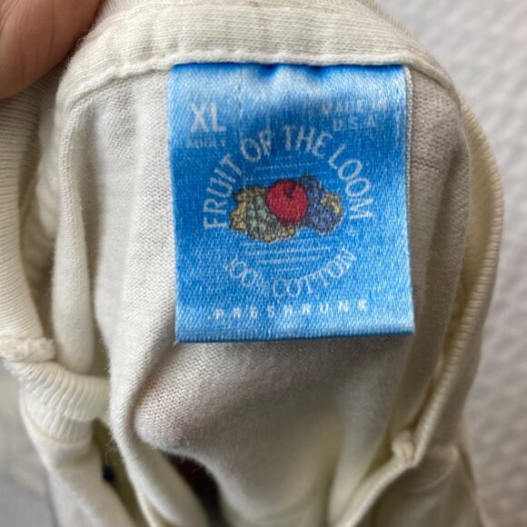 Vintage 94 Taz Looney Tune Bomber Squad Victory All Over Print Freeze T-Shirt XL - Picture 8 of 15